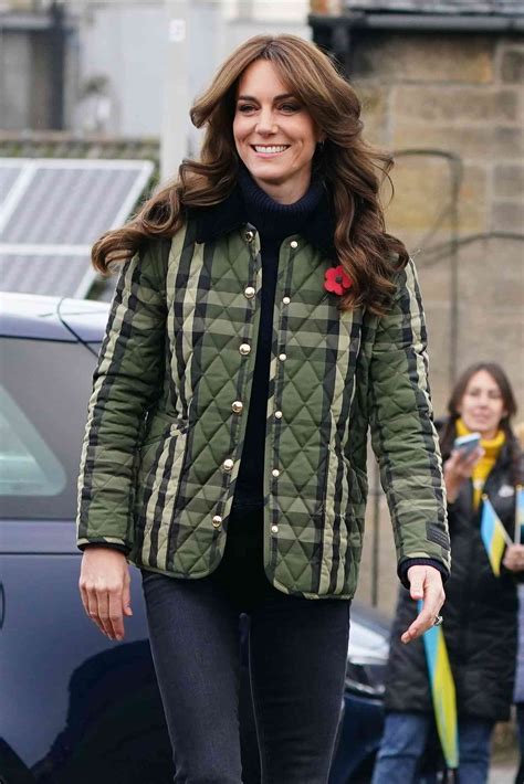 kate burberry|Kate Middleton Wears Quilted Burberry Jacket in Scotland, Photos.